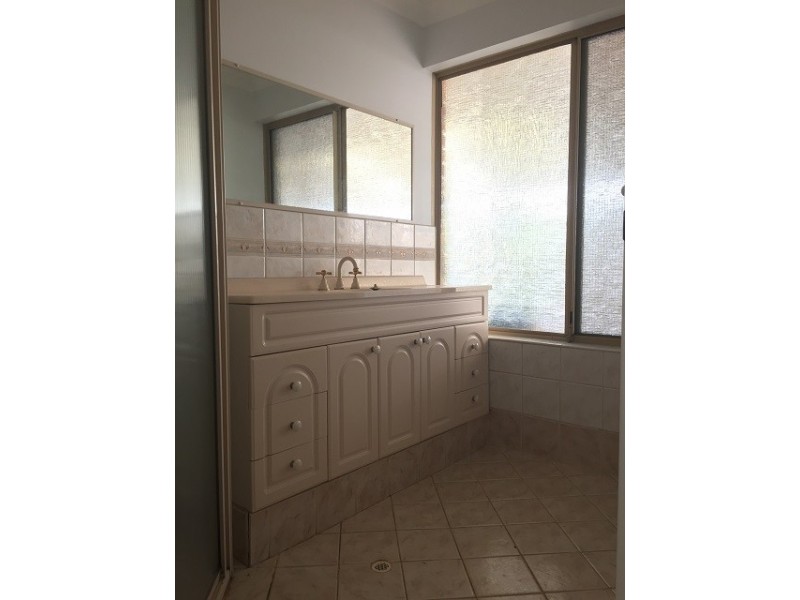 9 Hybanthus Road, Riverton WA 6148