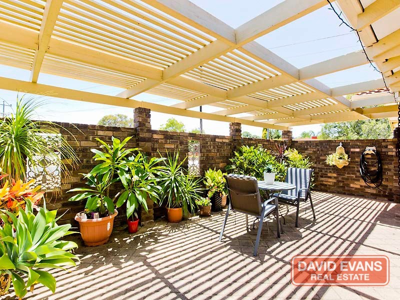 2 Althorne Way, Girrawheen WA 6064