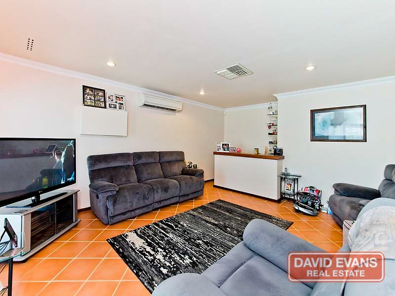 2 Althorne Way, Girrawheen WA 6064