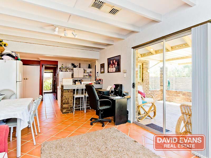 2 Althorne Way, Girrawheen WA 6064