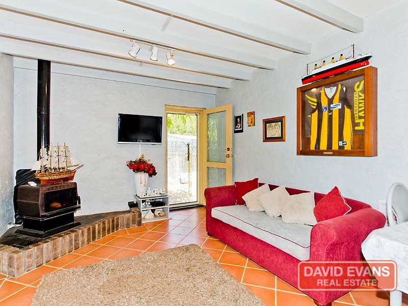 2 Althorne Way, Girrawheen WA 6064