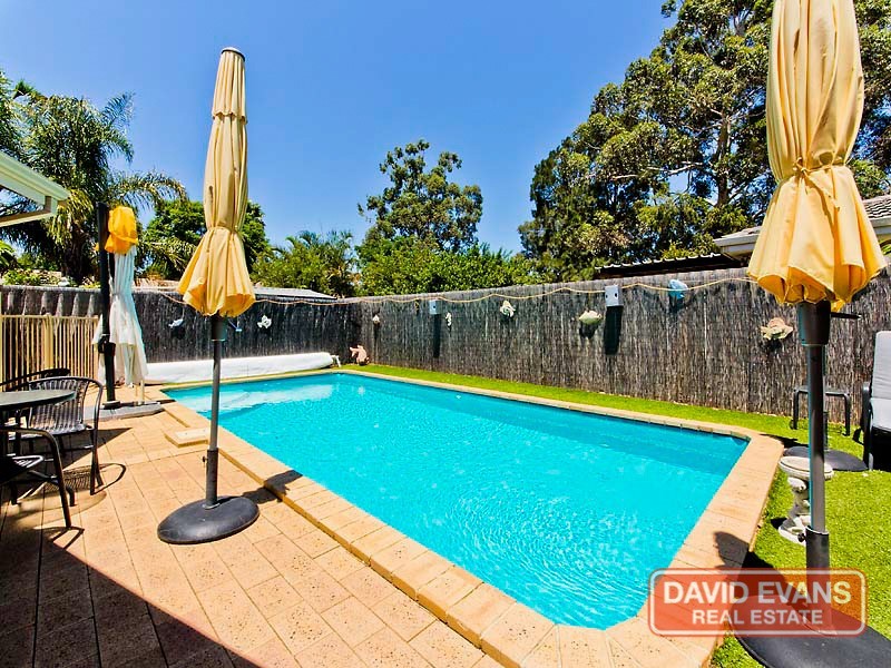 2 Althorne Way, Girrawheen WA 6064