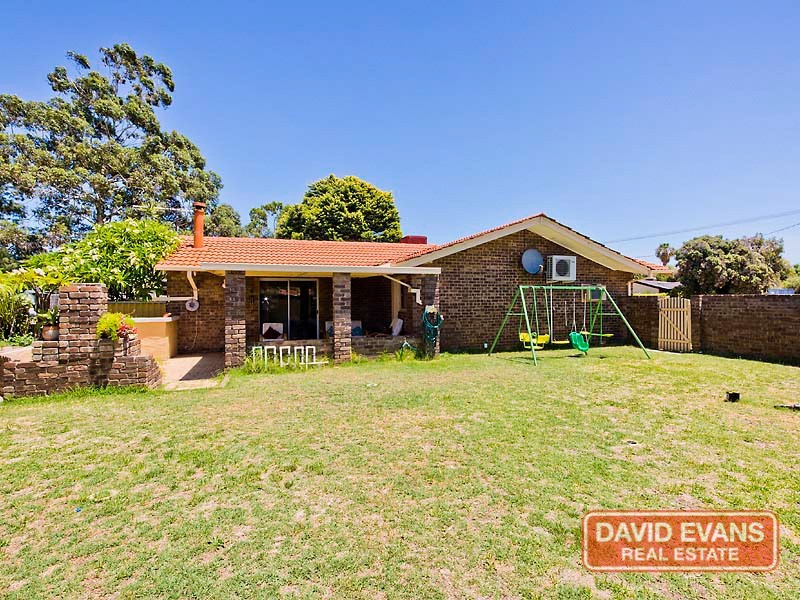 2 Althorne Way, Girrawheen WA 6064
