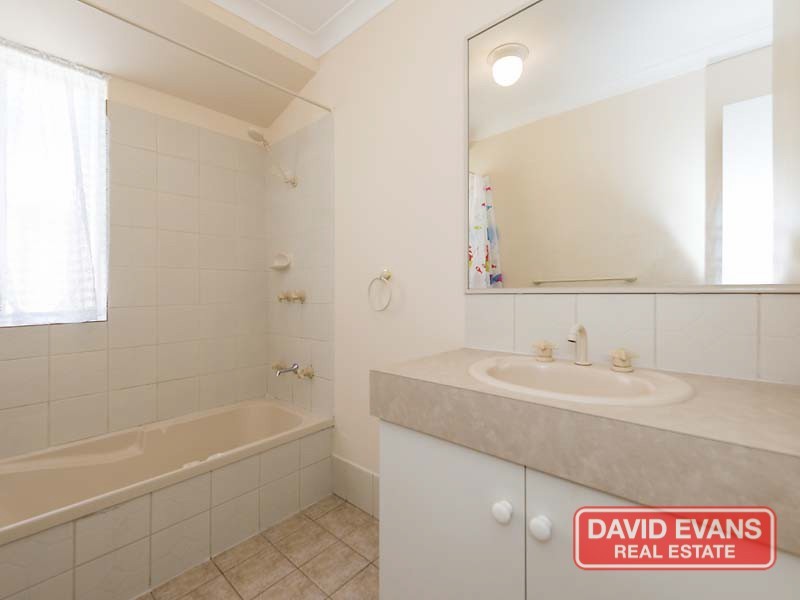 19 Truscott Elbow, Alexander Heights WA 6064