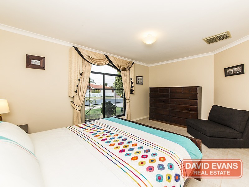 57 Fenchurch Street, Alexander Heights WA 6064