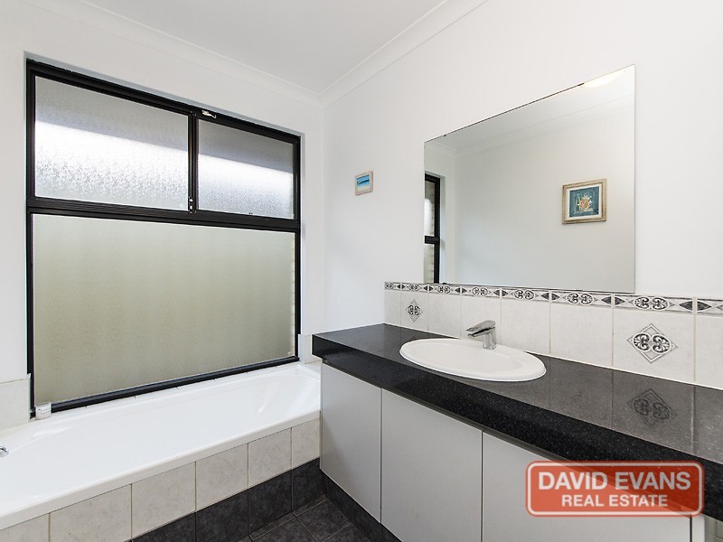 57 Fenchurch Street, Alexander Heights WA 6064