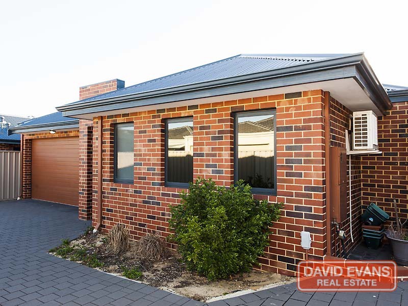 17B Loughton Way, Balga WA 6061