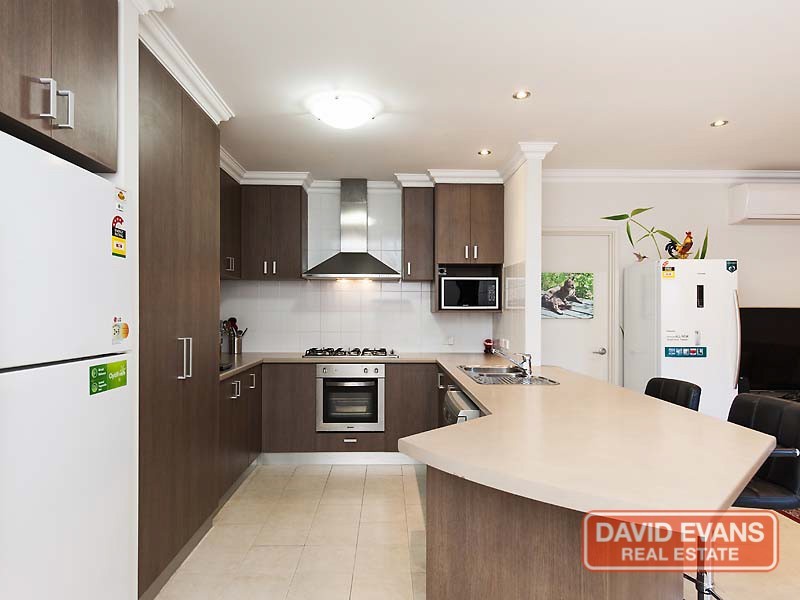 17B Loughton Way, Balga WA 6061