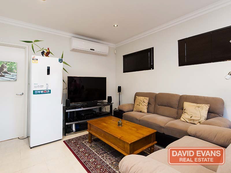 17B Loughton Way, Balga WA 6061