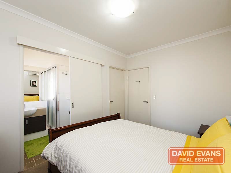 17B Loughton Way, Balga WA 6061