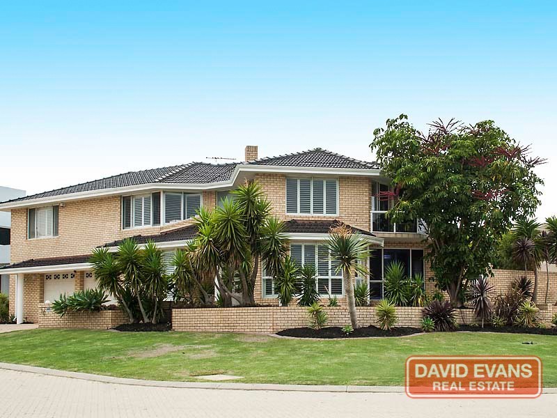 10 Queenscliff Court, Kallaroo WA 6025
