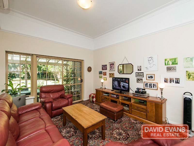 133 Tenth Avenue, Inglewood WA 6052