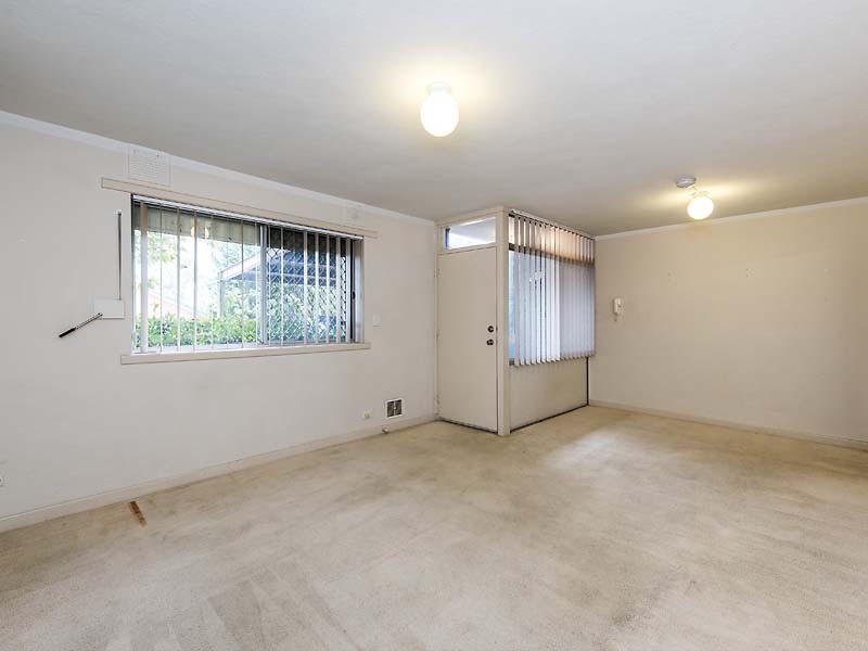 6/18 Greville Way, Girrawheen WA 6064