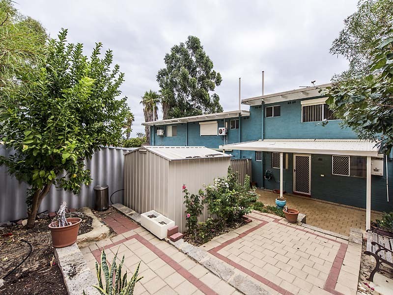 6/18 Greville Way, Girrawheen WA 6064