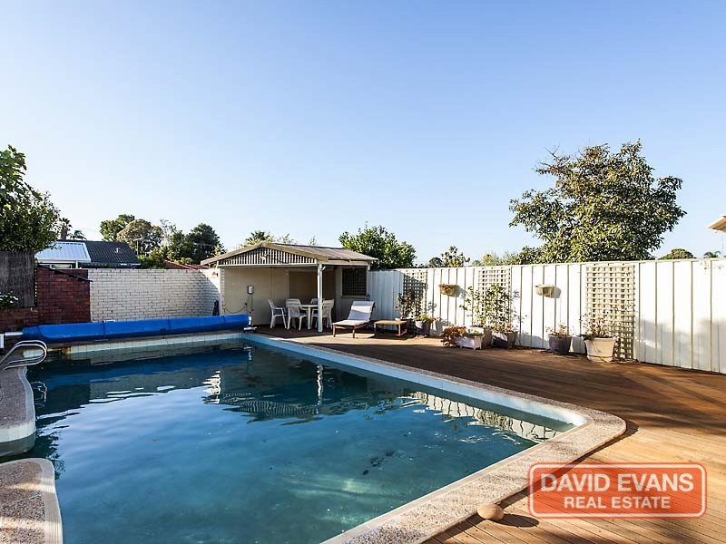 8 Dagnall Court, Greenwood WA 6024