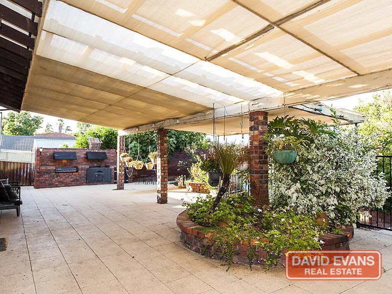 8 Dagnall Court, Greenwood WA 6024