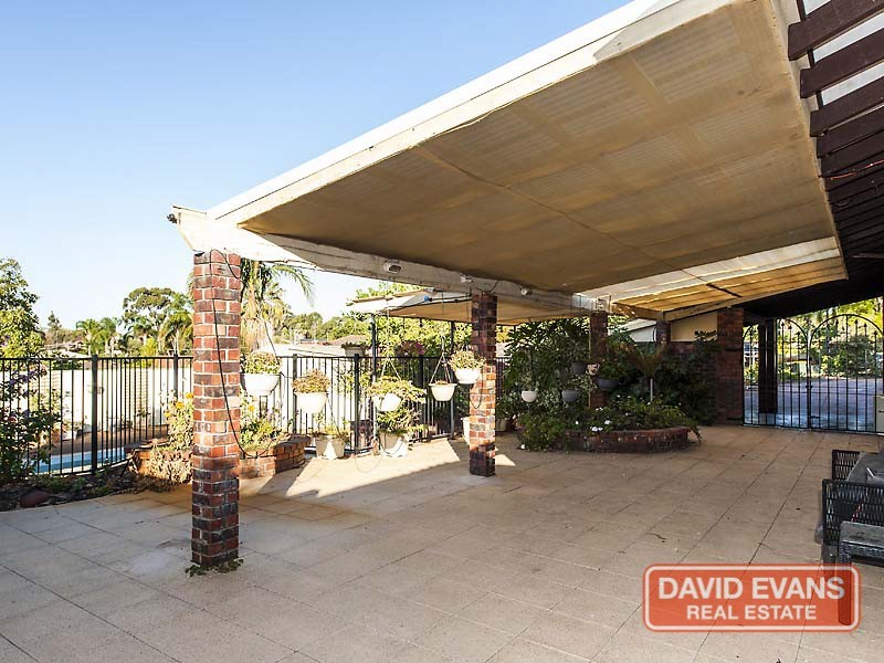 8 Dagnall Court, Greenwood WA 6024