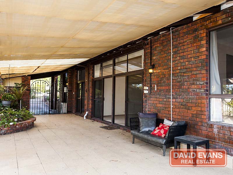 8 Dagnall Court, Greenwood WA 6024