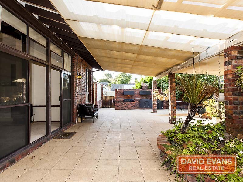 8 Dagnall Court, Greenwood WA 6024