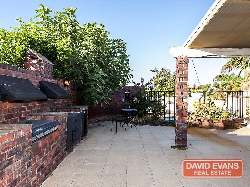 8 Dagnall Court, Greenwood WA 6024
