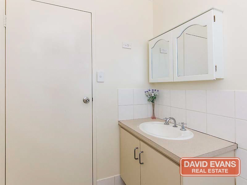 29 Ranmere Way, Langford WA 6147