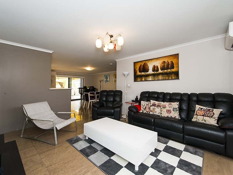 14 Samuel Loop, Canning Vale WA 6155
