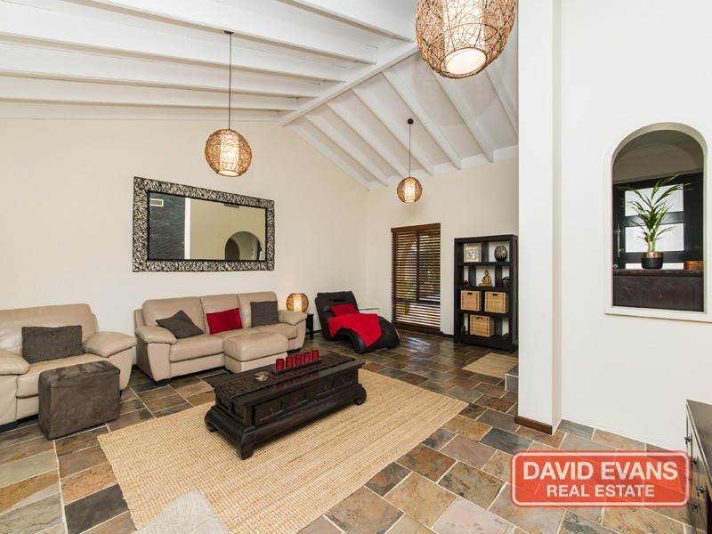 15 Rannoch Circle, Hamersley WA 6022