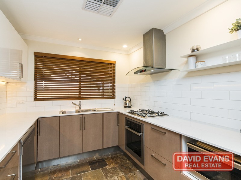 15 Rannoch Circle, Hamersley WA 6022