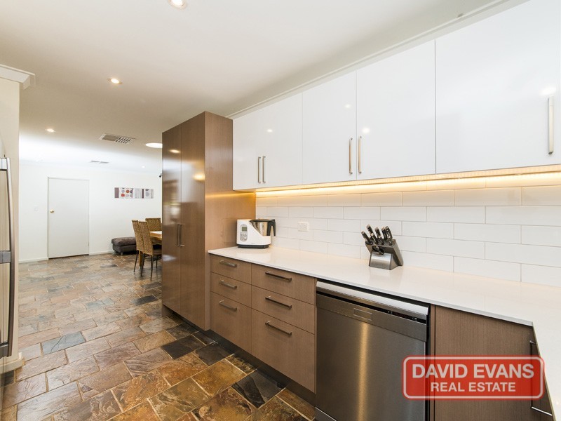 15 Rannoch Circle, Hamersley WA 6022