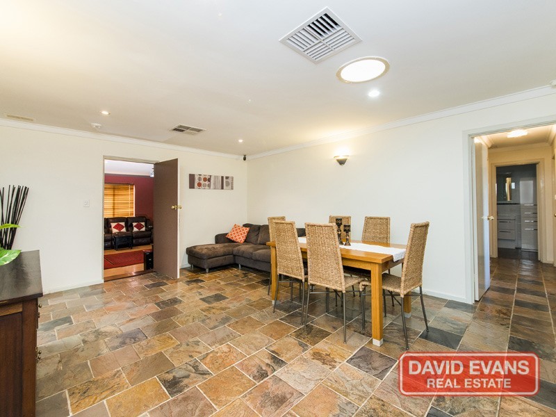 15 Rannoch Circle, Hamersley WA 6022