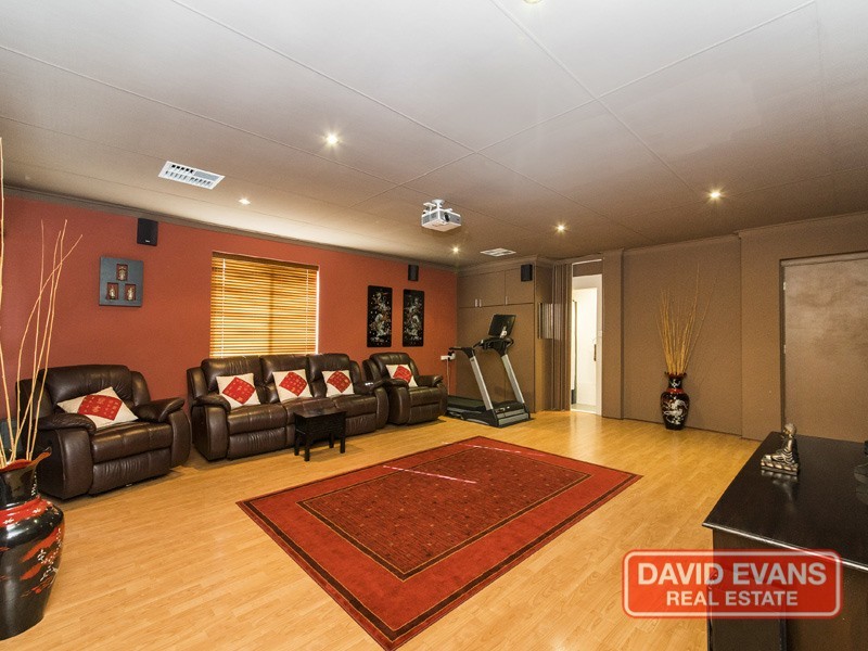 15 Rannoch Circle, Hamersley WA 6022