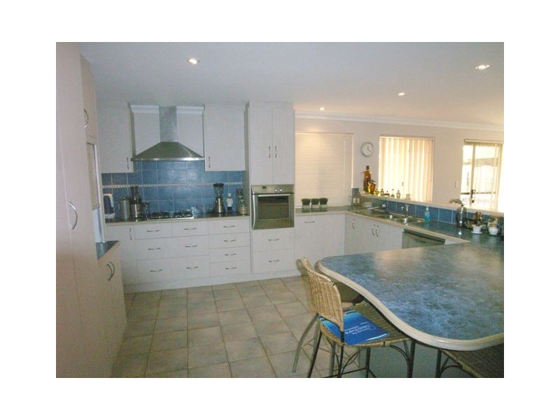 7 Chalmers Court, Mindarie WA 6030