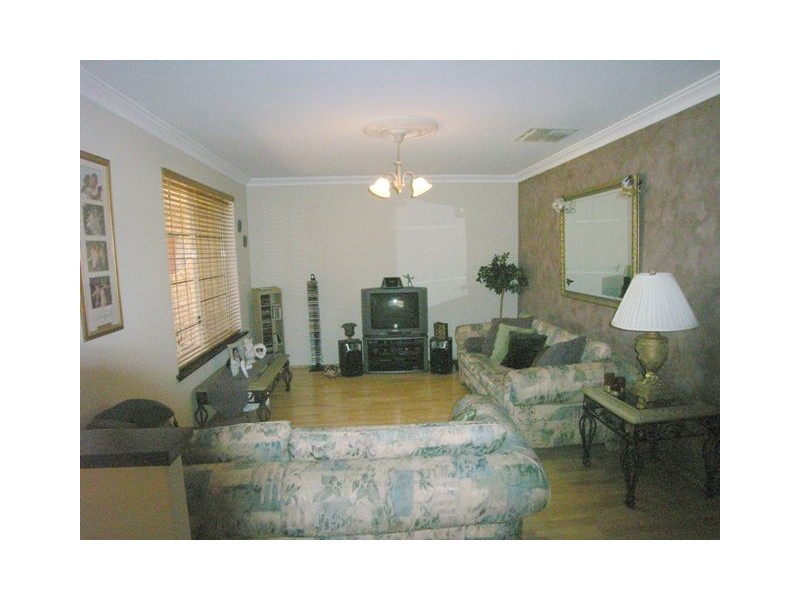 7 Chalmers Court, Mindarie WA 6030