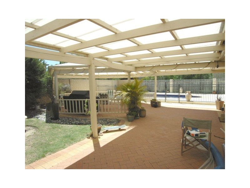 7 Chalmers Court, Mindarie WA 6030