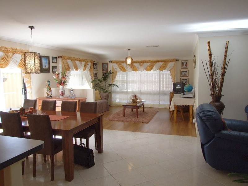 17 Chorley Avenue, Butler WA 6036