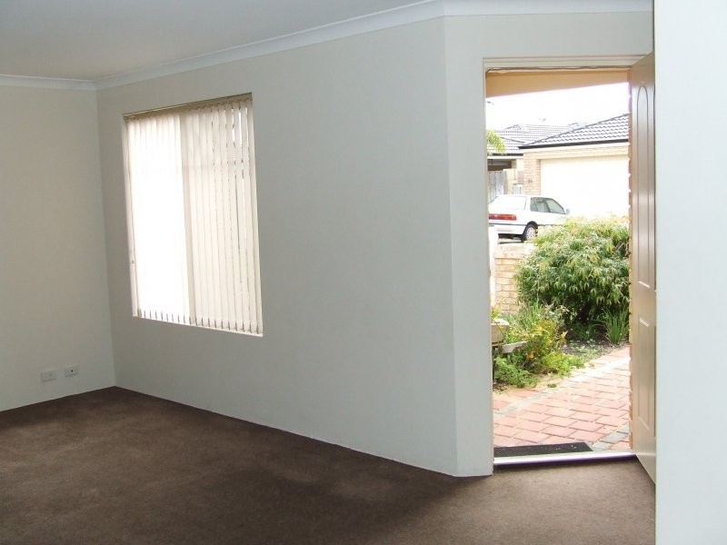 37 Kin Bay Entrance, Mindarie WA 6030