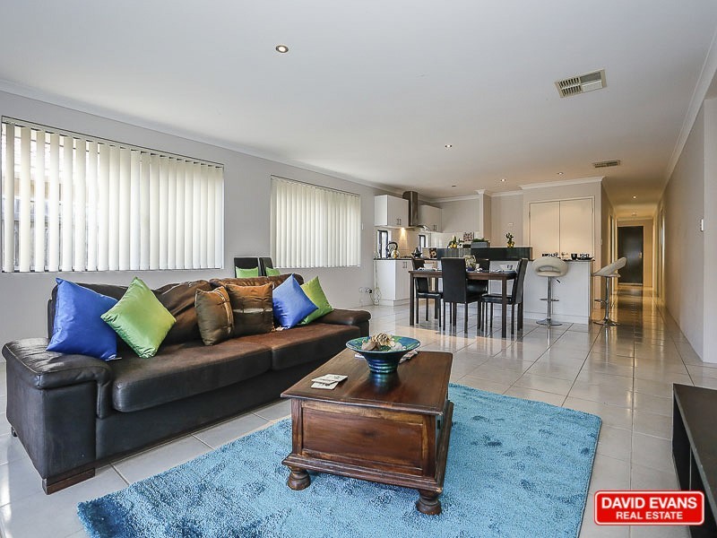 4 Nottingham Green, Quinns Rocks WA 6030