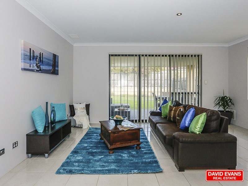 4 Nottingham Green, Quinns Rocks WA 6030