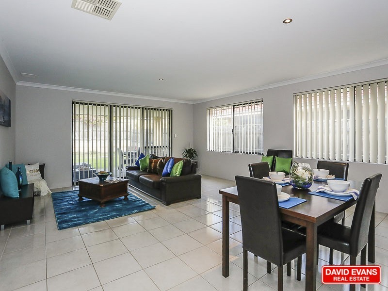 4 Nottingham Green, Quinns Rocks WA 6030
