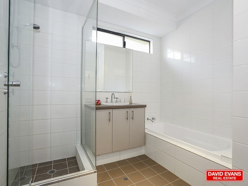 4 Nottingham Green, Quinns Rocks WA 6030