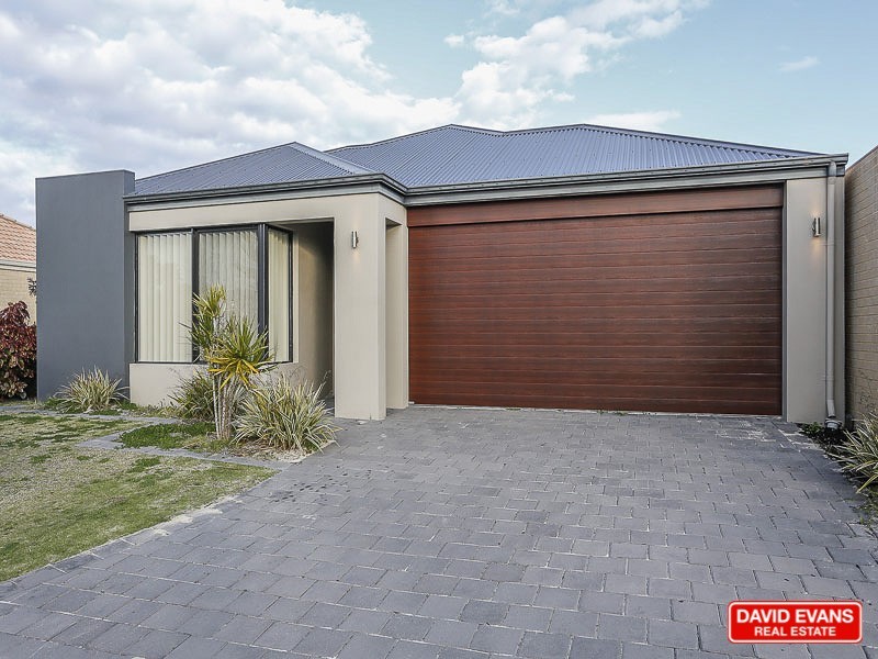 4 Nottingham Green, Quinns Rocks WA 6030