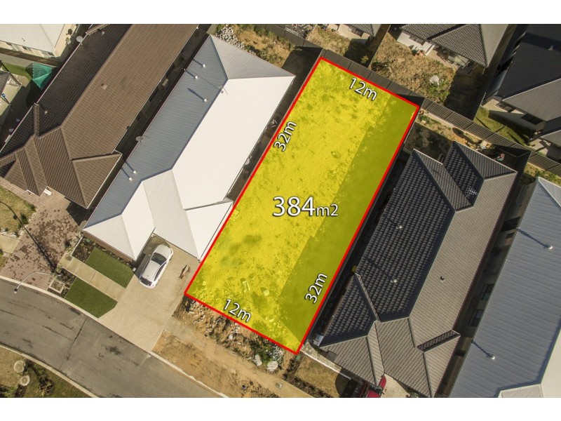 8 Rhone Way, Piara Waters WA 6112