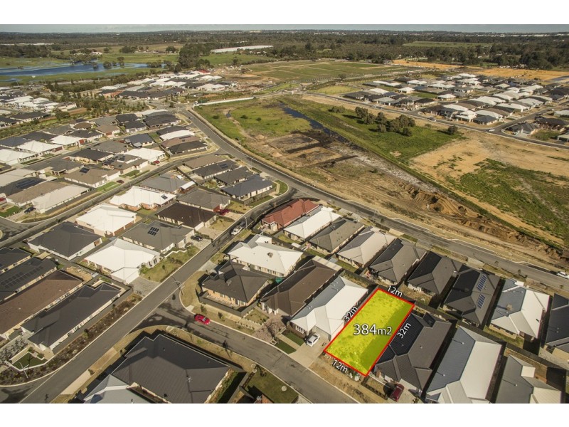 8 Rhone Way, Piara Waters WA 6112