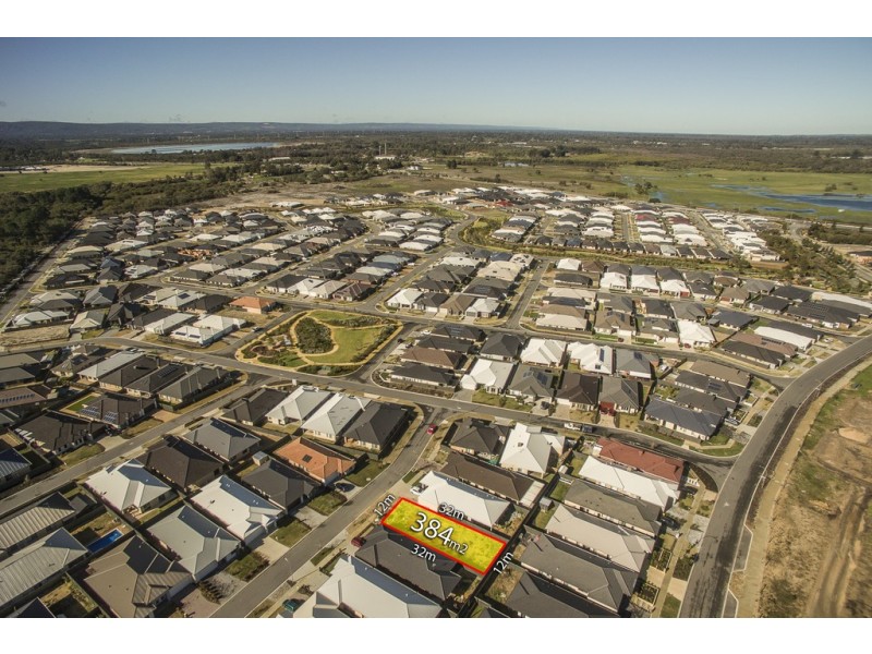 8 Rhone Way, Piara Waters WA 6112