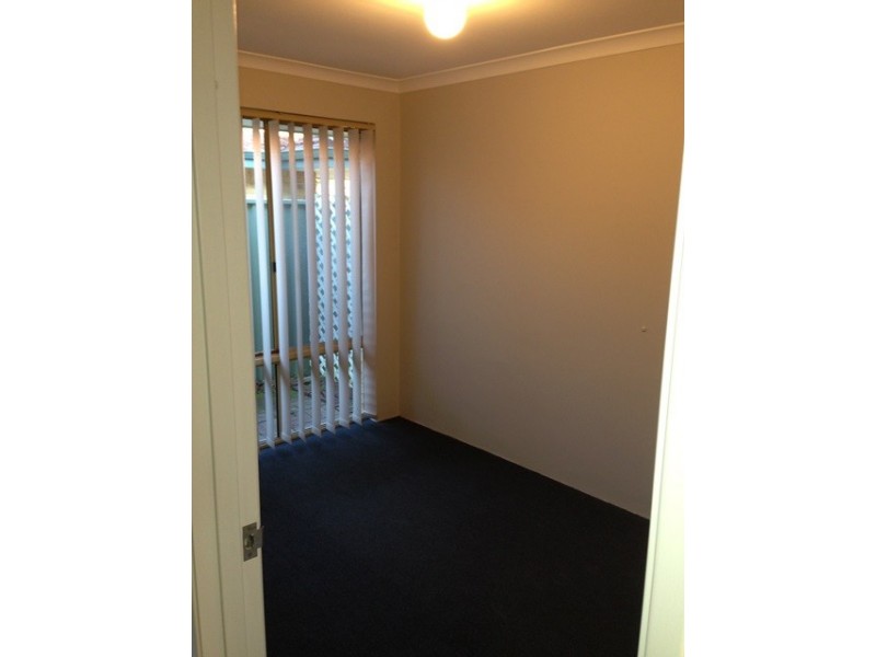 11 Carberry Square, Clarkson WA 6030