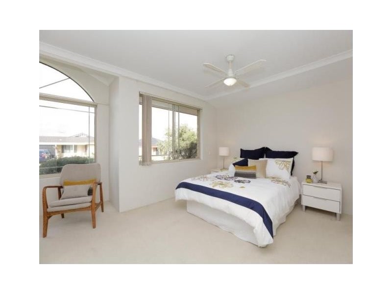 46 Burnett Drive, Clarkson WA 6030