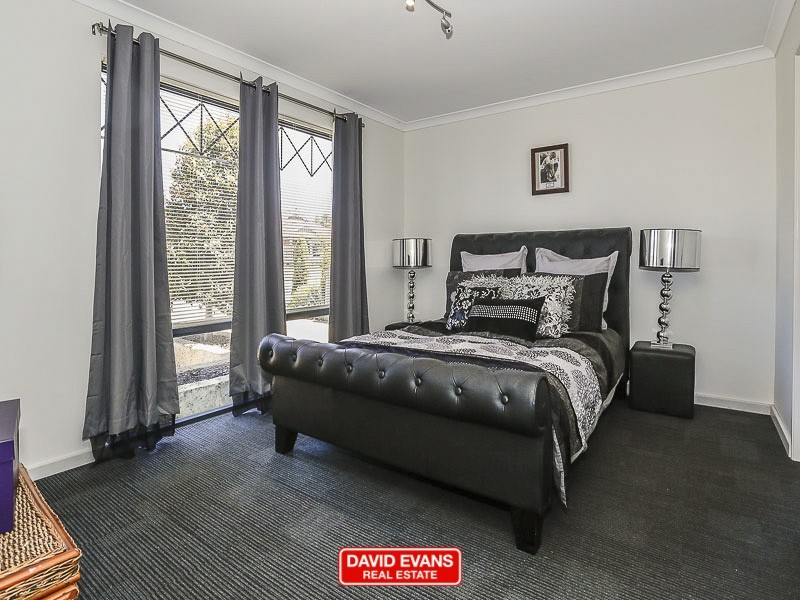 41 Burnett Drive, Clarkson WA 6030