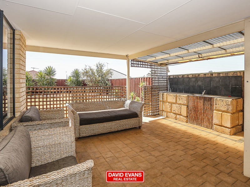 41 Burnett Drive, Clarkson WA 6030