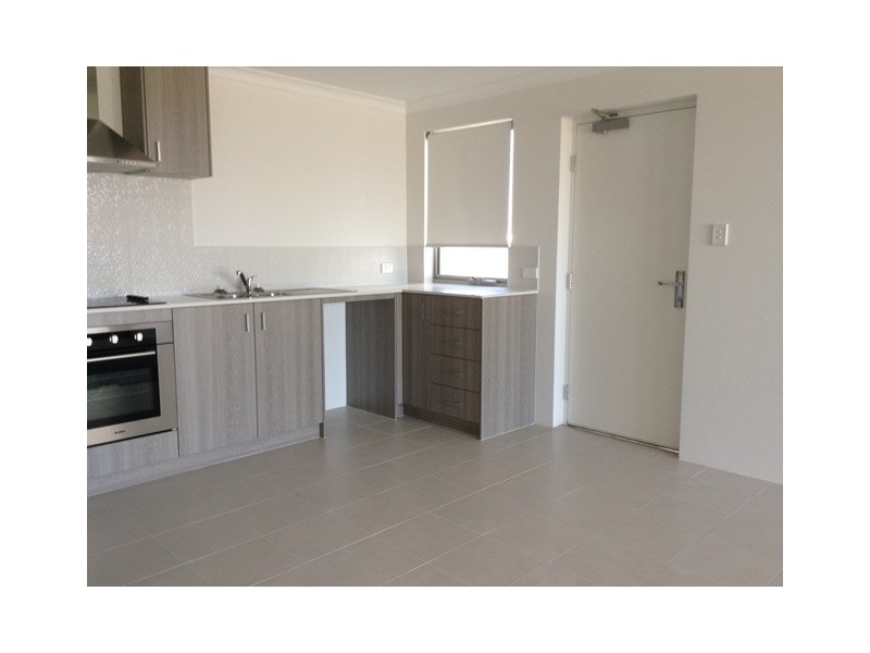 26/2 Royston Link, Butler WA 6036