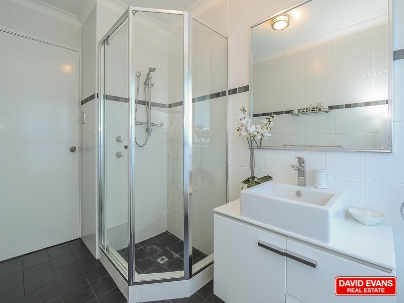 22 Midland Elbow, Mindarie WA 6030